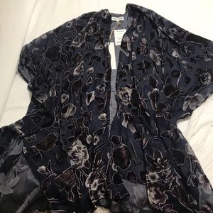 NWT Woven Heart Kimono